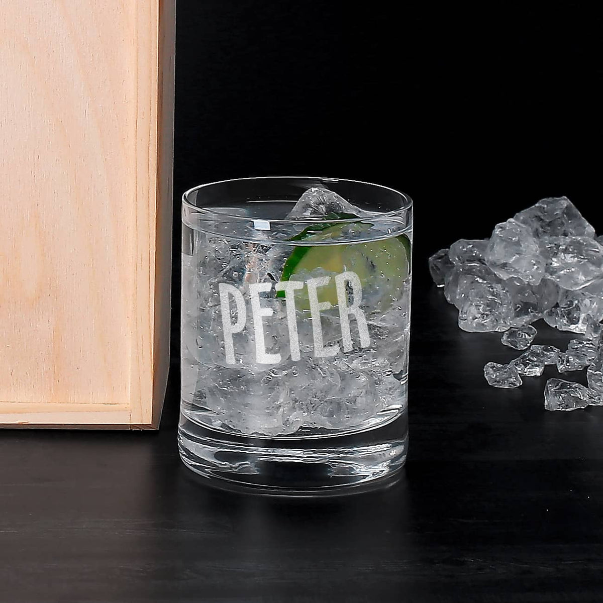 Mit Ihrem Wunschnamen graviertes Gin-Glas