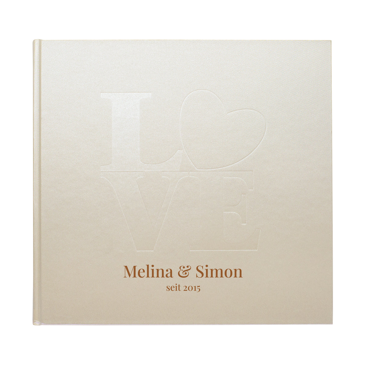 Cremeweißes Gästebuch Hochzeit mit LOVE-Prägung und Herzsymbol, personalisiert