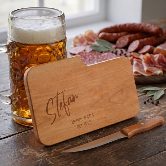 Graviertes Messerbrett mit Namen für den besten Papa