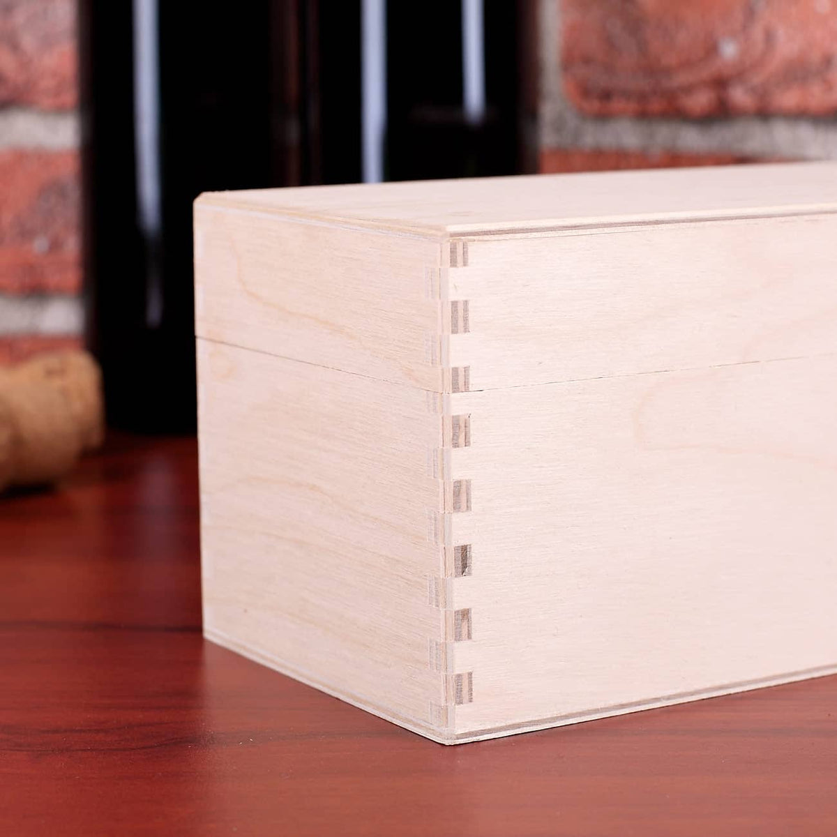 Holzbox mit Aufdruck - Detail