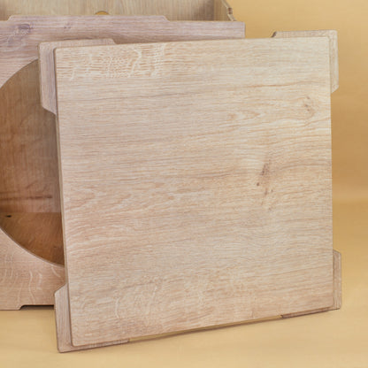 Detailaufnahme von Deckel und verstärktem Boden des Regaleinsatzes