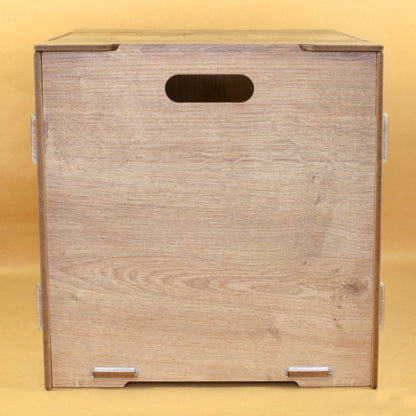Personalisiertes Katzenhaus von hinten mit Griff