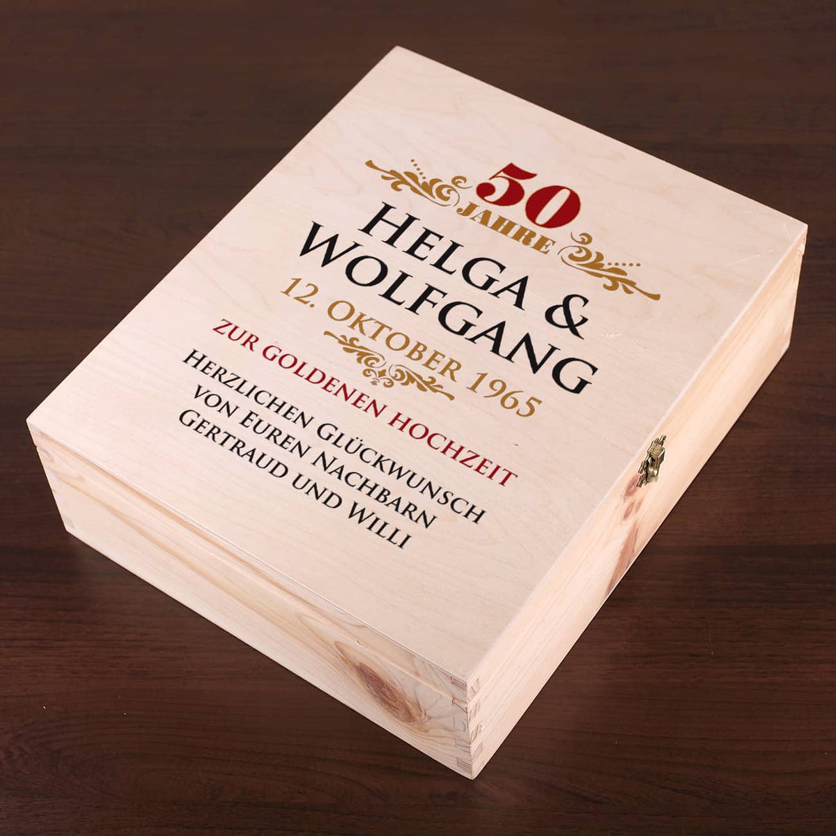 Geschenkverpackung aus Holz  mit persönlichem Aufdruck zur goldenen Hochzeit