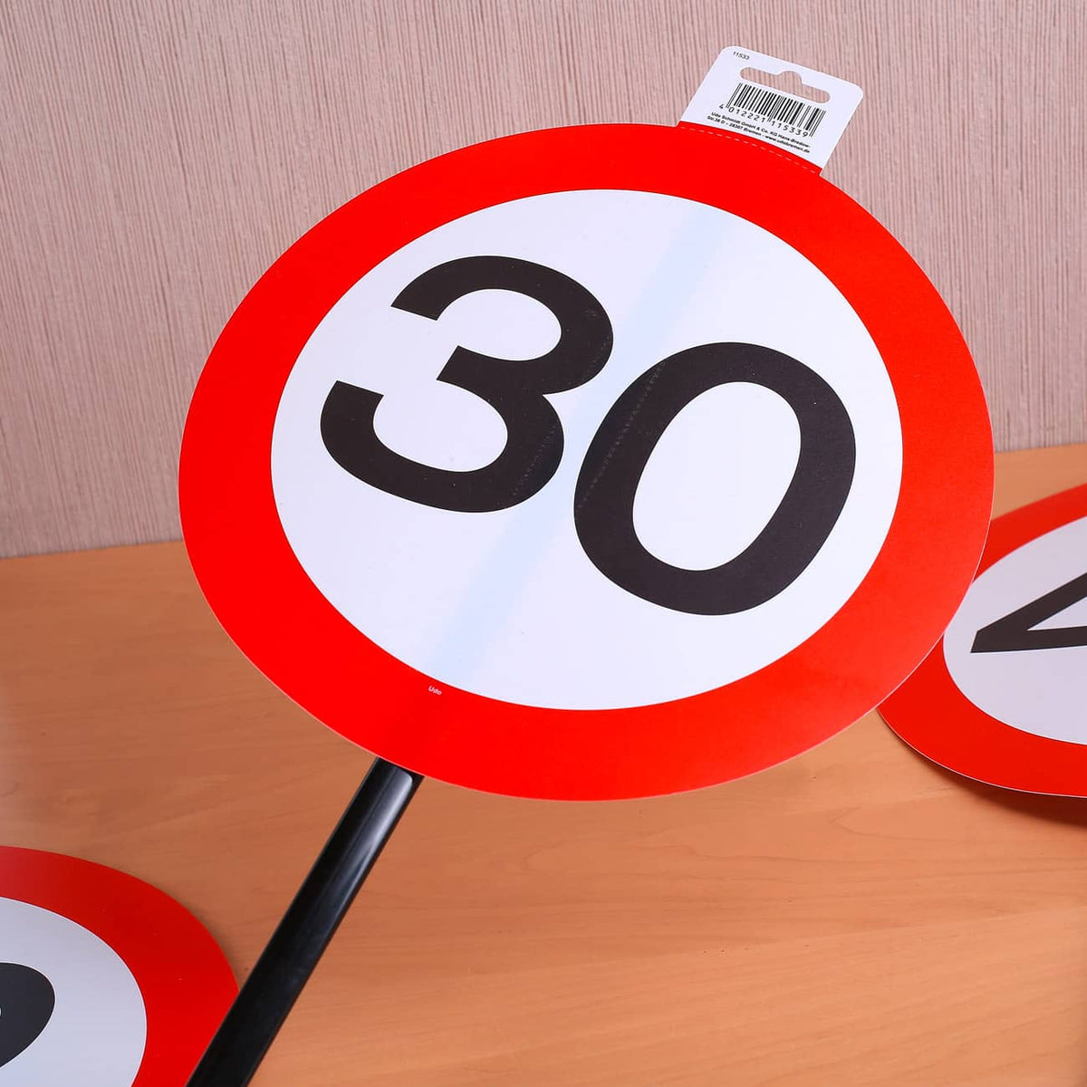 Verkehrsschild zum 30. Geburtstag