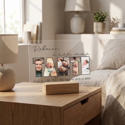 Acrylschild für Tante mit Fotos im Schriftzug und persönlicher Widmung als Geschenkidee im Schlafzimmer