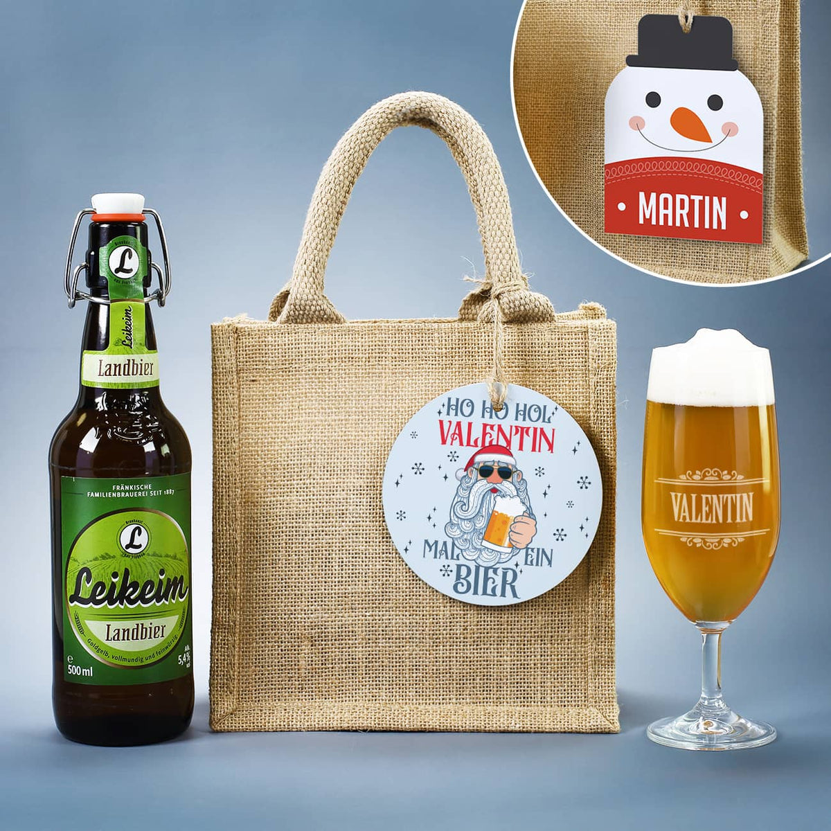Bier-Geschenkset zu Weihnachten mit verschiedenen Geschenkanhängern