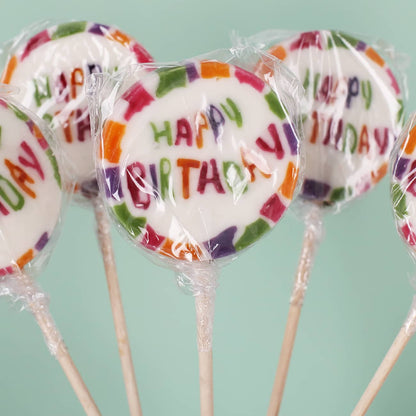 Mit Happy Birthday Aufschrift