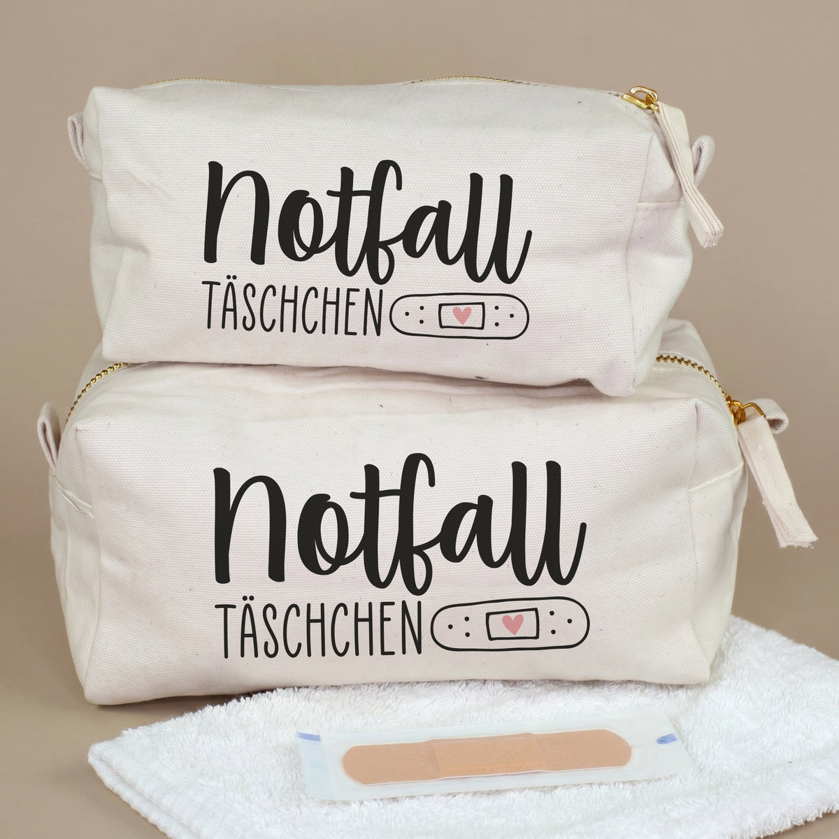 Notfalltäschchen in zwei Größen aus Baumwoll Canvas mit Pflaster Motiv für Medikamente und Kosmetik