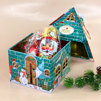 Häuschen Weihnachtswichtel mit Schokolade