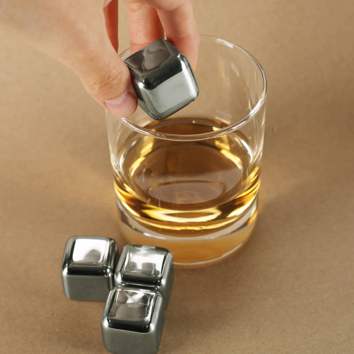 4 Edelstahl Eiswürfel