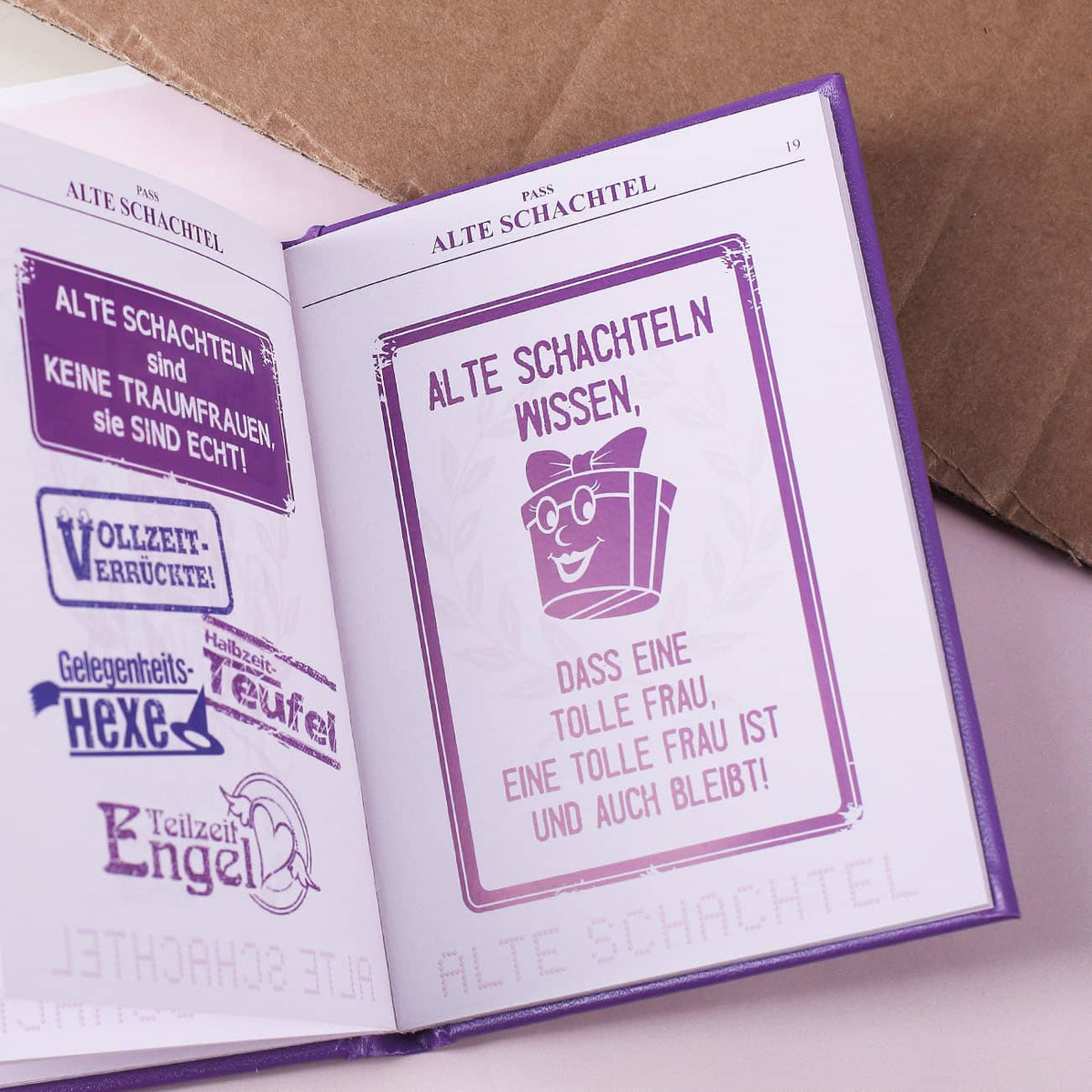 Witziges Buch - Alte Schachtel Pass