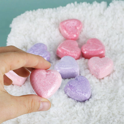 Kleine Herzen zum Baden in verschiedenen Farben