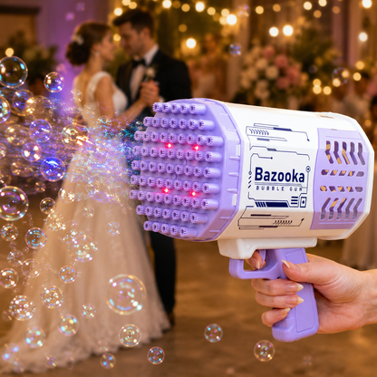 Seifenblasenmaschine mit LED als Effekt für Hochzeit und Tanzfläche mit Brautpaar im Hintergrund