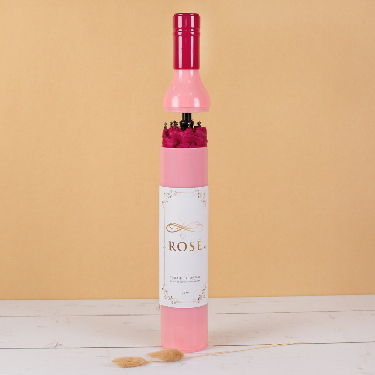 Taschen Regenschirm als Weinflasche Rosé