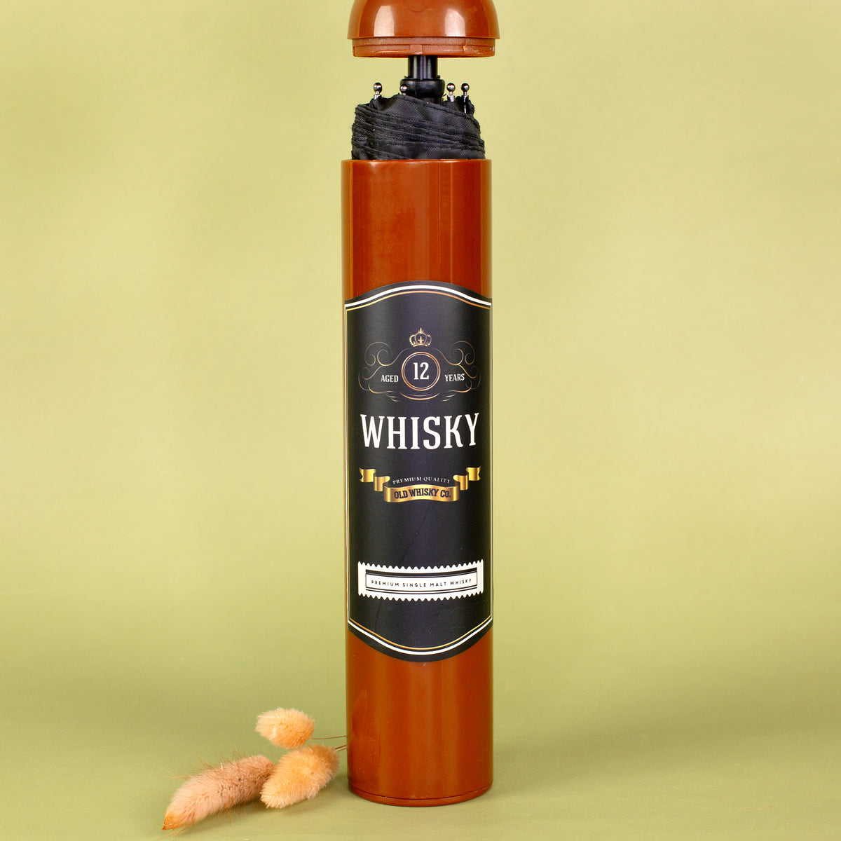 Taschen Regenschirm als Whiskyflasche