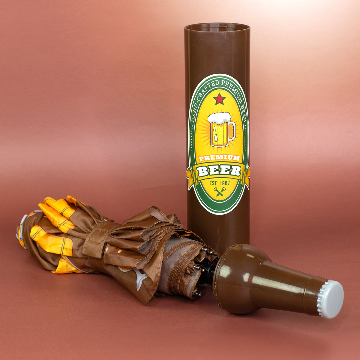 Taschen Regenschirm als Bierflasche