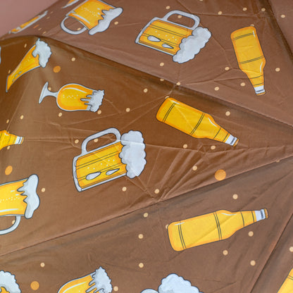 Taschen Regenschirm als Bierflasche