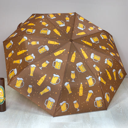 Taschen Regenschirm als Bierflasche