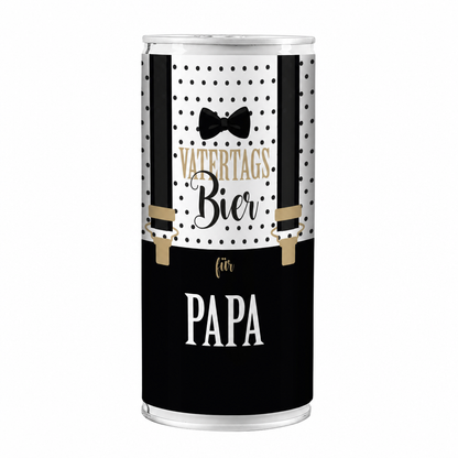 Bierdose zum Vatertag mit Hosenträgermotiv und Papa Aufdruck freigestellt auf weißem Hintergrund