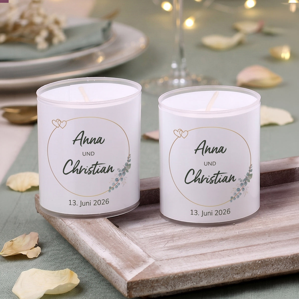 Personalisierte Kerzen zur Hochzeit mit Namen Anna und Christian als elegante Tischdeko