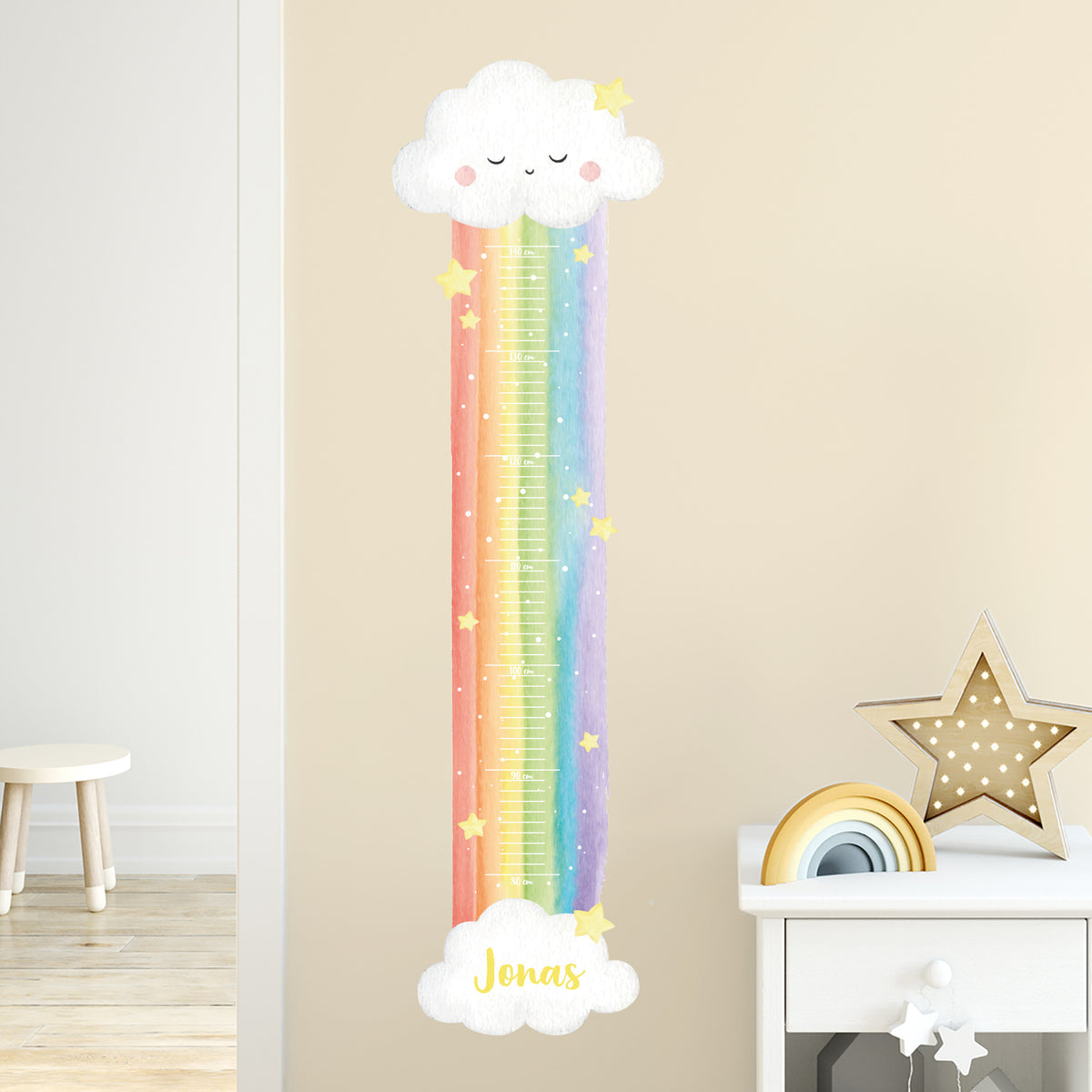 Wandtattoo Messlatte Regenbogen mit Namensaufdruck für Kinderzimmer