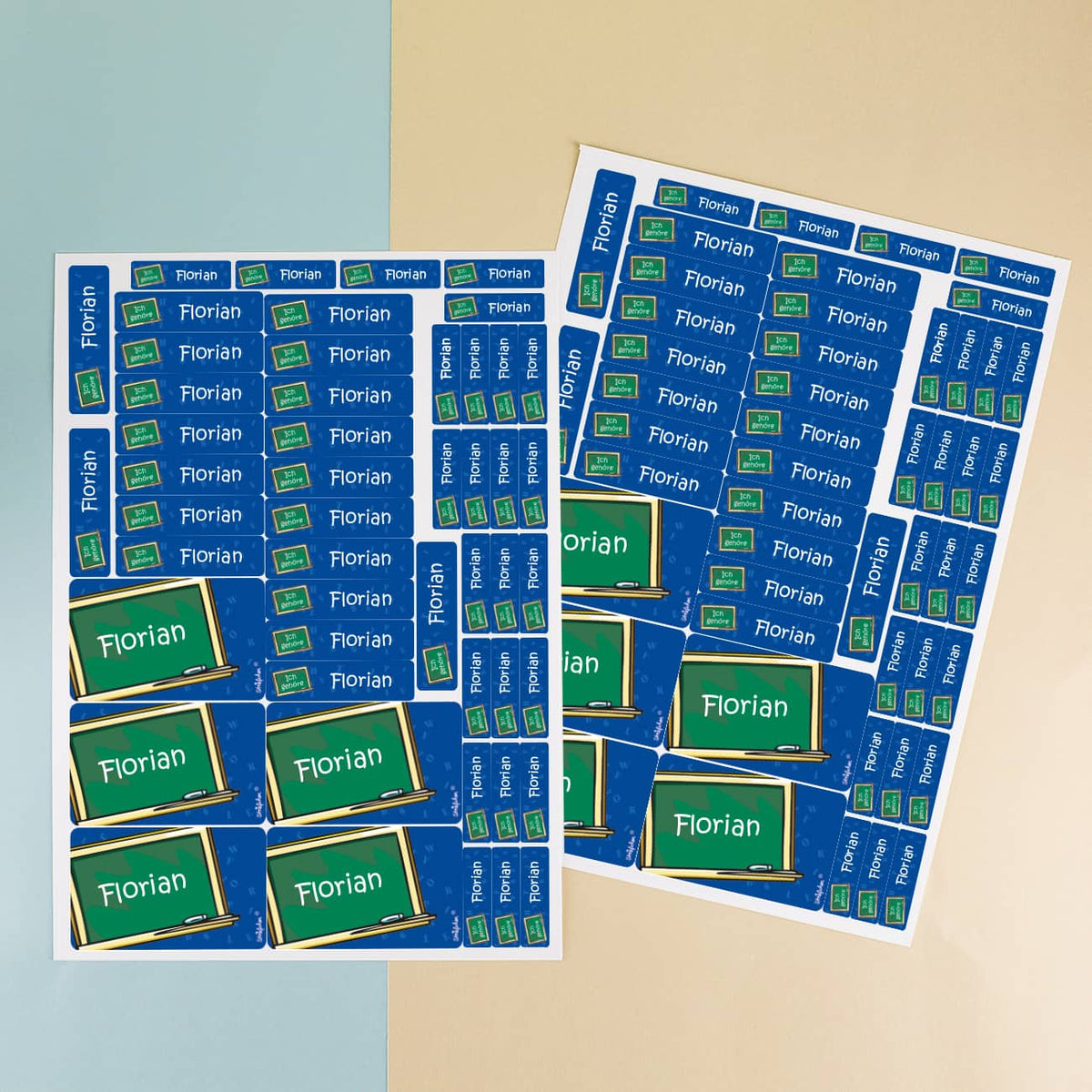 100 teiliges Aufkleber-Set mit Tafel in blau