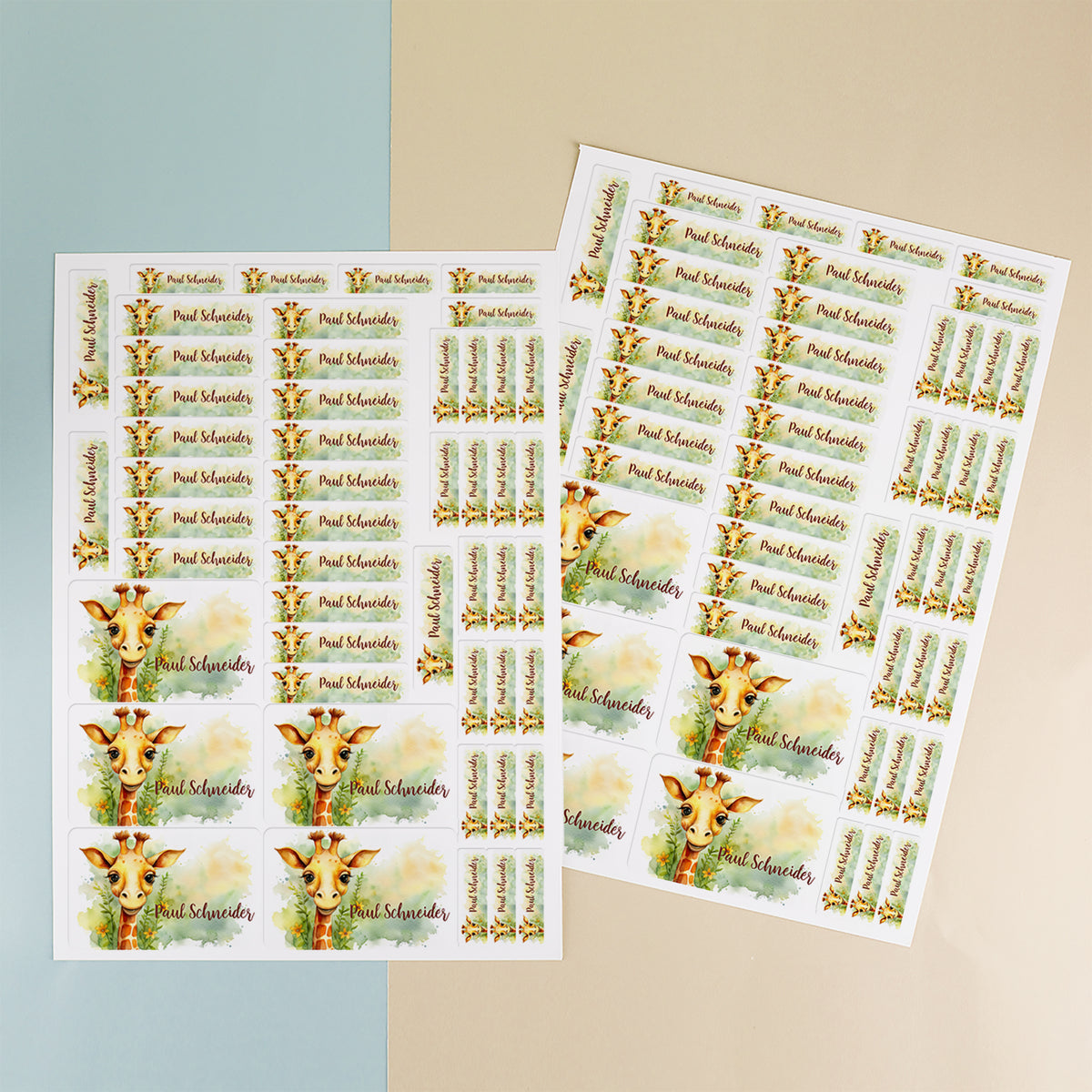 100-teiliger Stickerbogen mit Giraffenmotiv – verschiedene Aufklebergrößen mit Name „Paul Schneider“