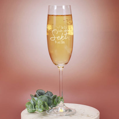 Graviertes Sektglas - Let's talk about Sekt - mit Wunschname