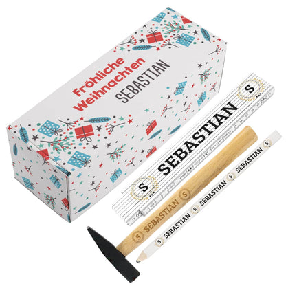 Personalisiertes Set bestehend aus Box, Zollstock, Hammer und Bleistift