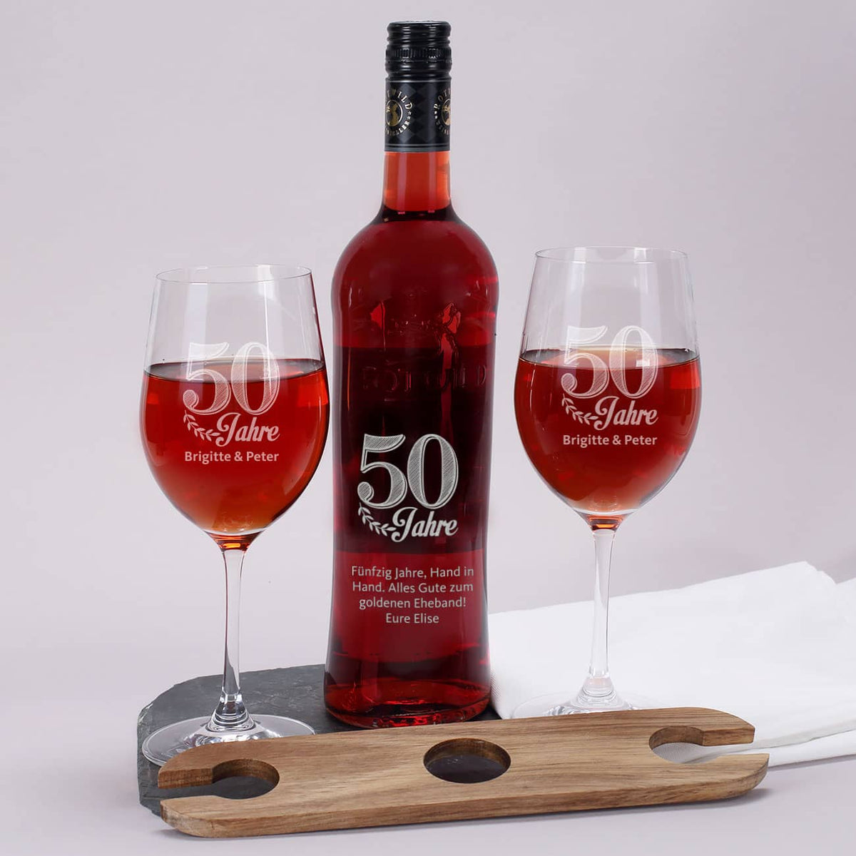 Wein-Geschenkset zur goldenen Hochzeit mit Wunschtext und Namen des Paares