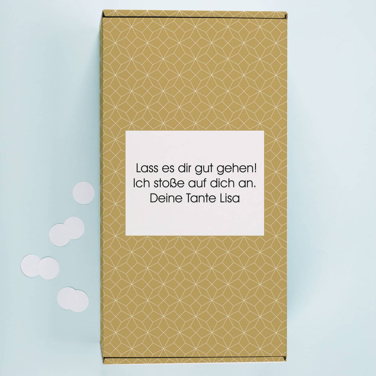 Geschenkverpackung in Gold mit individuellem Text