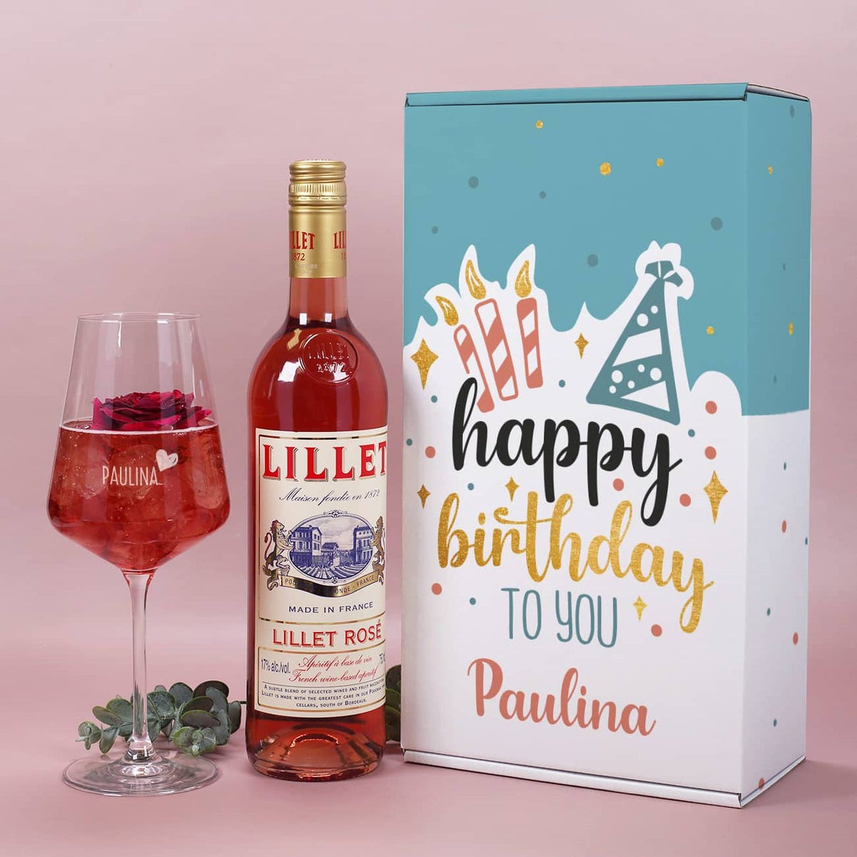Happy Birthday to you - Geschenkset mit schönem Geburtstagsmotiv bestehend aus drei Kerzen, einem Partyhütchen und Konfetti
