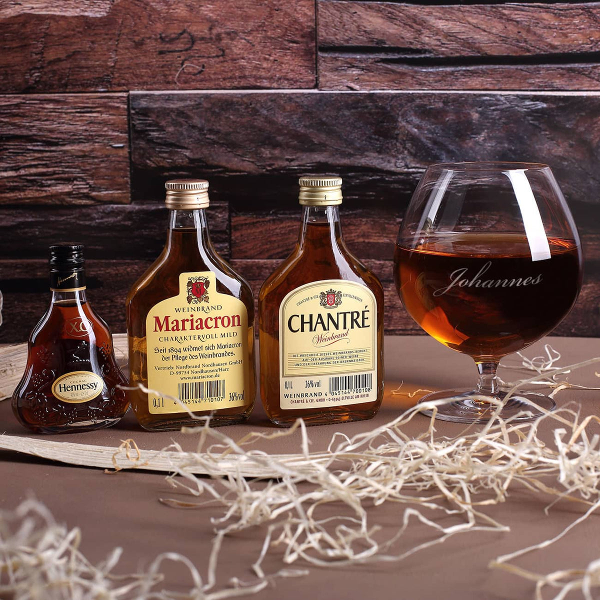 Weinbrand Cognac Edition Chantré Mariacron Hennessy mit graviertem Weinbrandglas