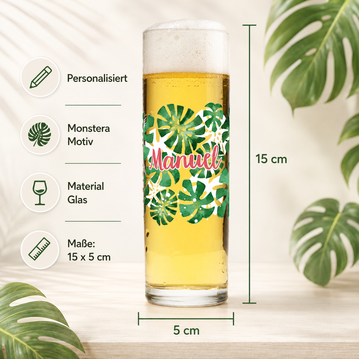 Personalisiertes Kölschglas mit Monstera Motiv und Produktinformationen.
