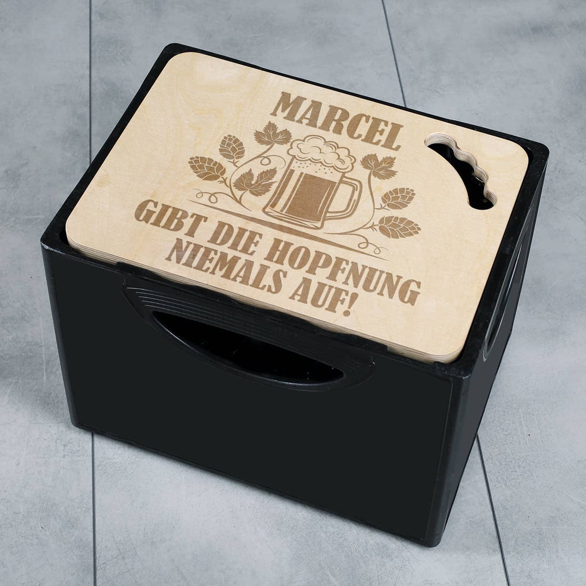 Bierkastendeckel mit lustigem Spruch und mit Name personalisiert