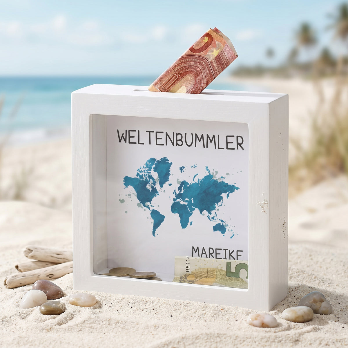 Bilderrahmenspardose für Weltenbummler mit Name