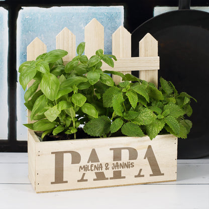 Pflanzkorb mit Kräutern und Papa Motiv aus Holz personalisiert mit Namen Geschenk für Papa