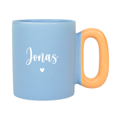 Grüne Tasse mit Name Kathy und Herzmotiv im Detail