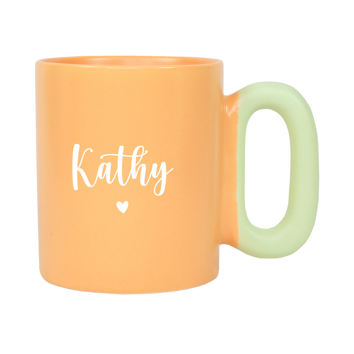 Orange Tasse mit Name Pauli und Herzmotiv freigestellt