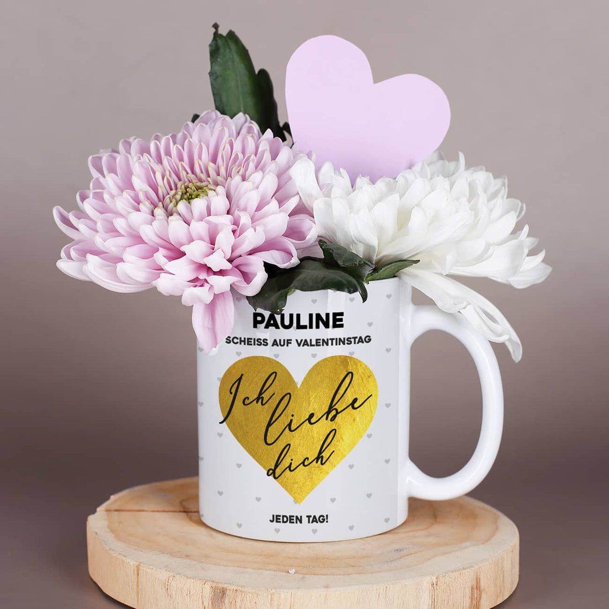 Scheiß auf Valentinstag ich liebe dich jeden Tag - Tasse mit Name & Herz