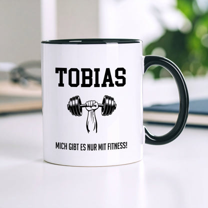 Weiße Keramiktasse mit individuellem Namen und Motiv – frontal abgebildet