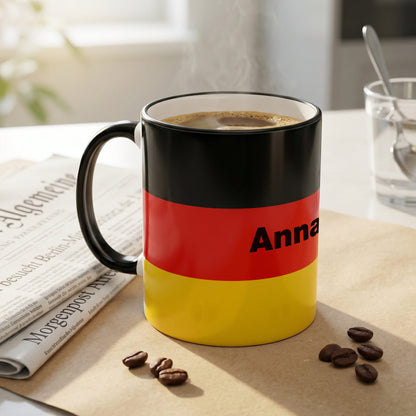 Tasse in Schwarz Rot Gold mit Namen bedruckt