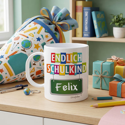 Kunststofftasse – Endlich Schulkind mit Wunschnamen bedruckt