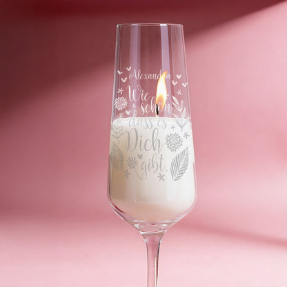 Duftkerze im Glas mit Namensgravur "Wie schön, dass es dich gibt"