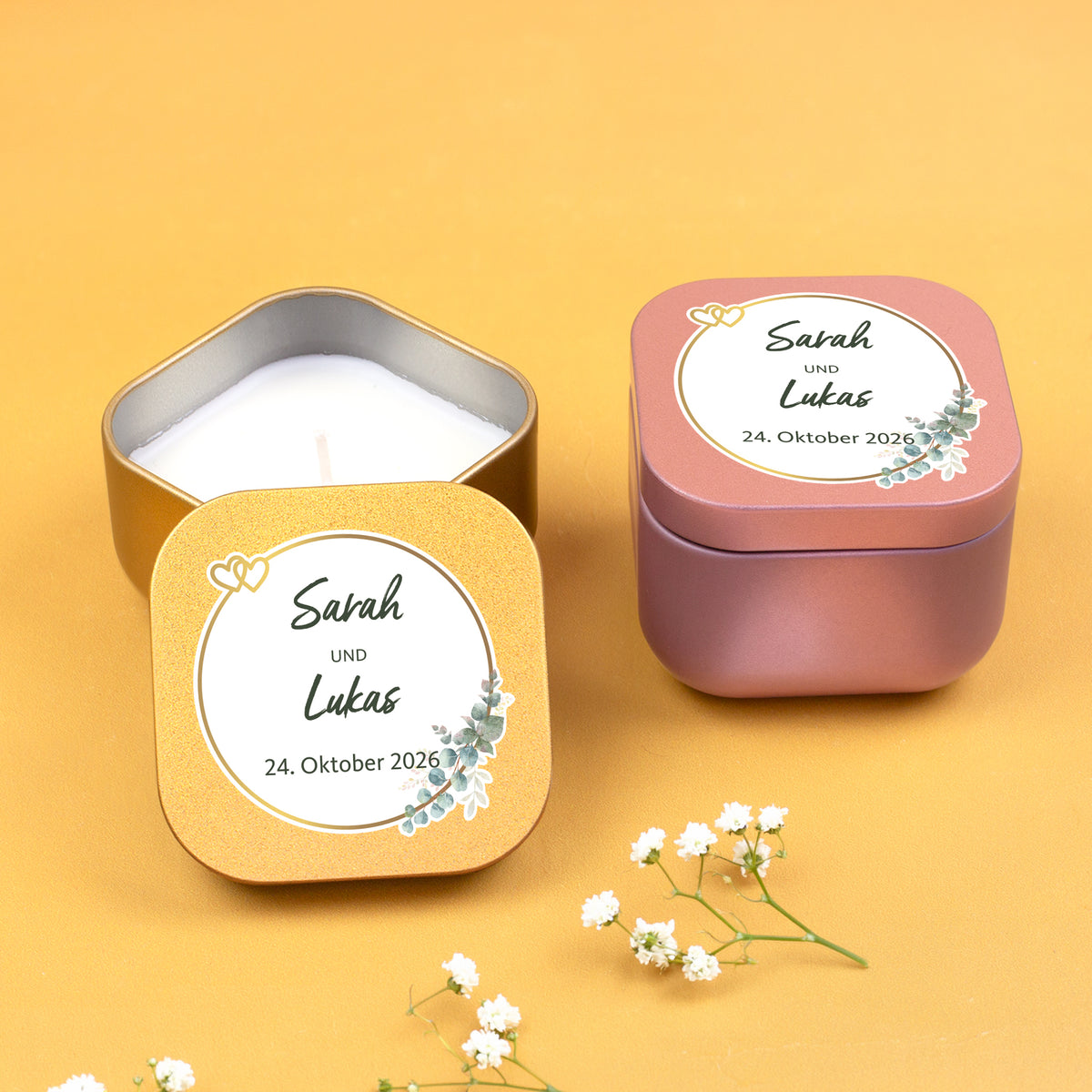 Personalisierte Hochzeitskerze in Gold und Roségold als Gastgeschenk mit Eukalyptus-Motiv