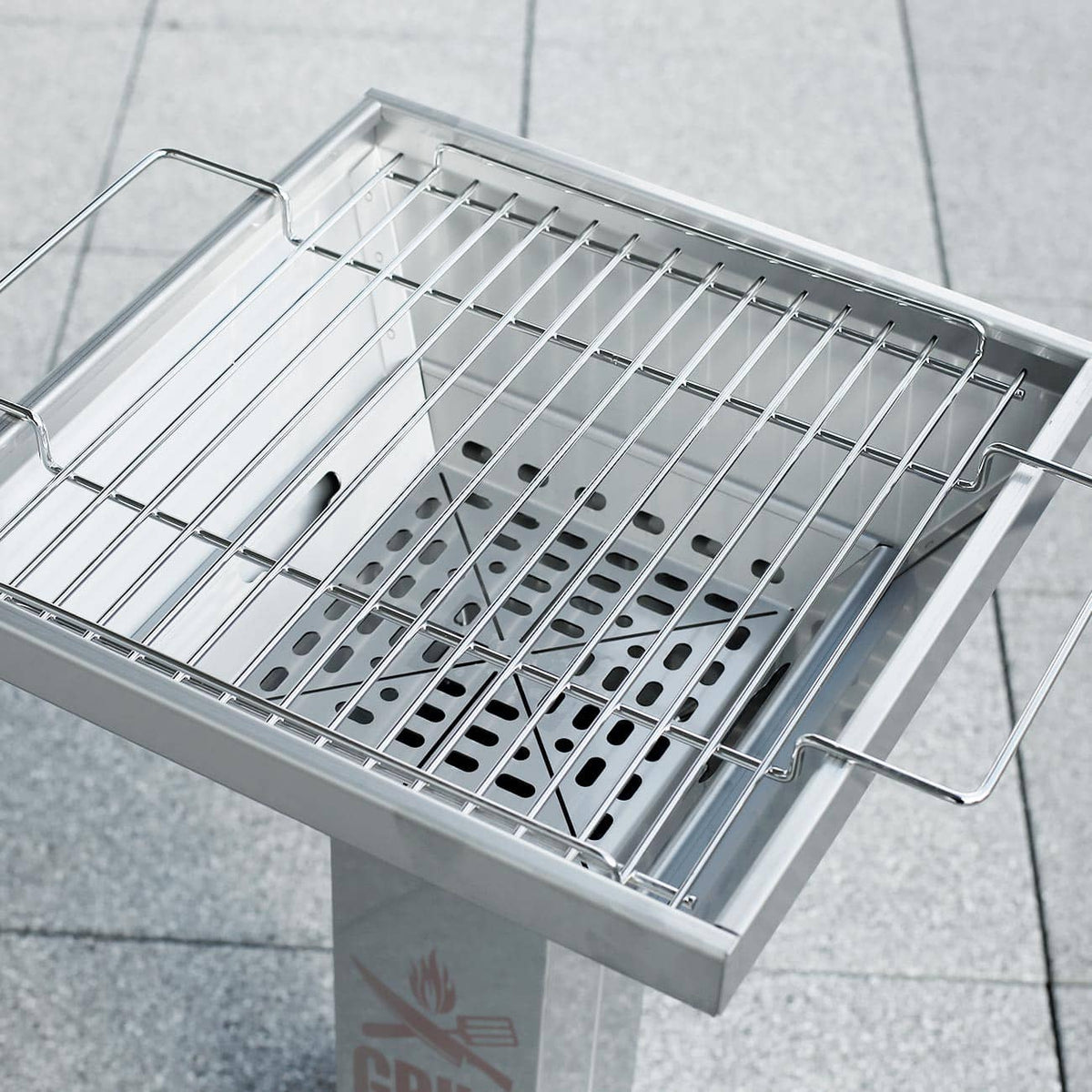 Elektropolierte Rostauflage mit Grillfläche von 35 x 35 cm