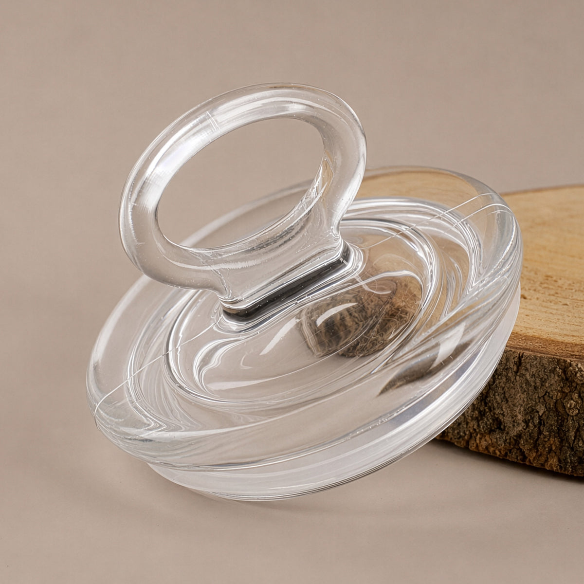 Detailansicht des Glasdeckels mit Griff und Silikonring für die luftdichte Glasdose