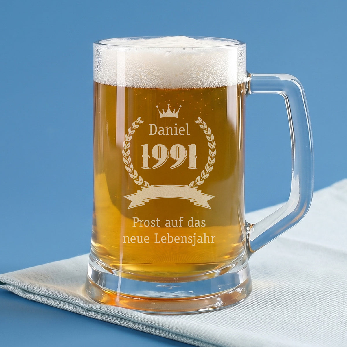 Bierseidel graviert mit Name, Geburtsjahr und Wunschtext zum Geburtstag