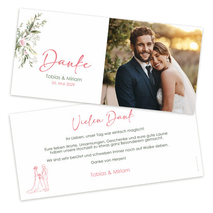 Personalisierte Dankeskarte zur Hochzeit mit Foto des Brautpaares und Blumenmotiv Vorderseite