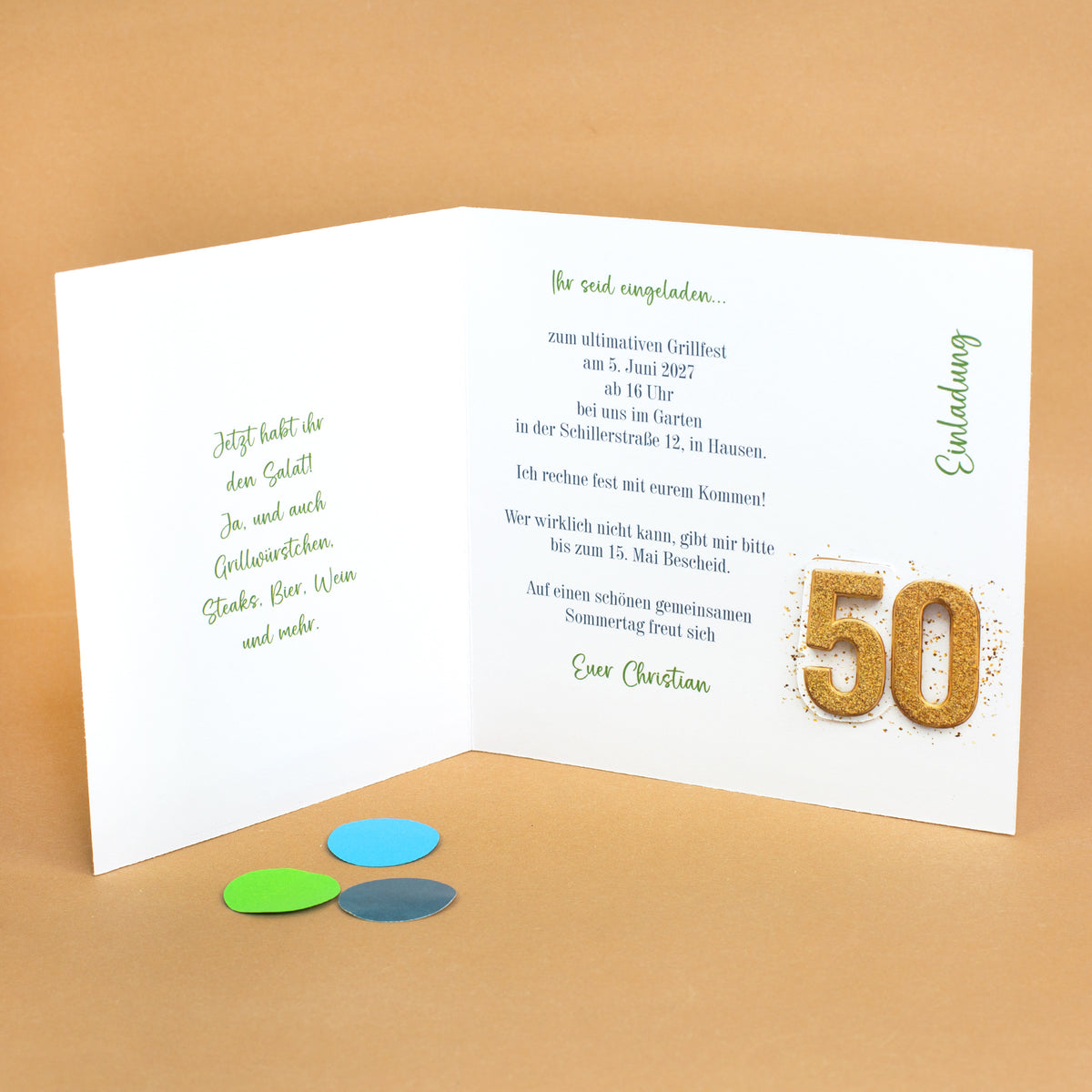 Geöffnete Einladungskarte zum 50. Geburtstag mit individuellem Einladungstext innen